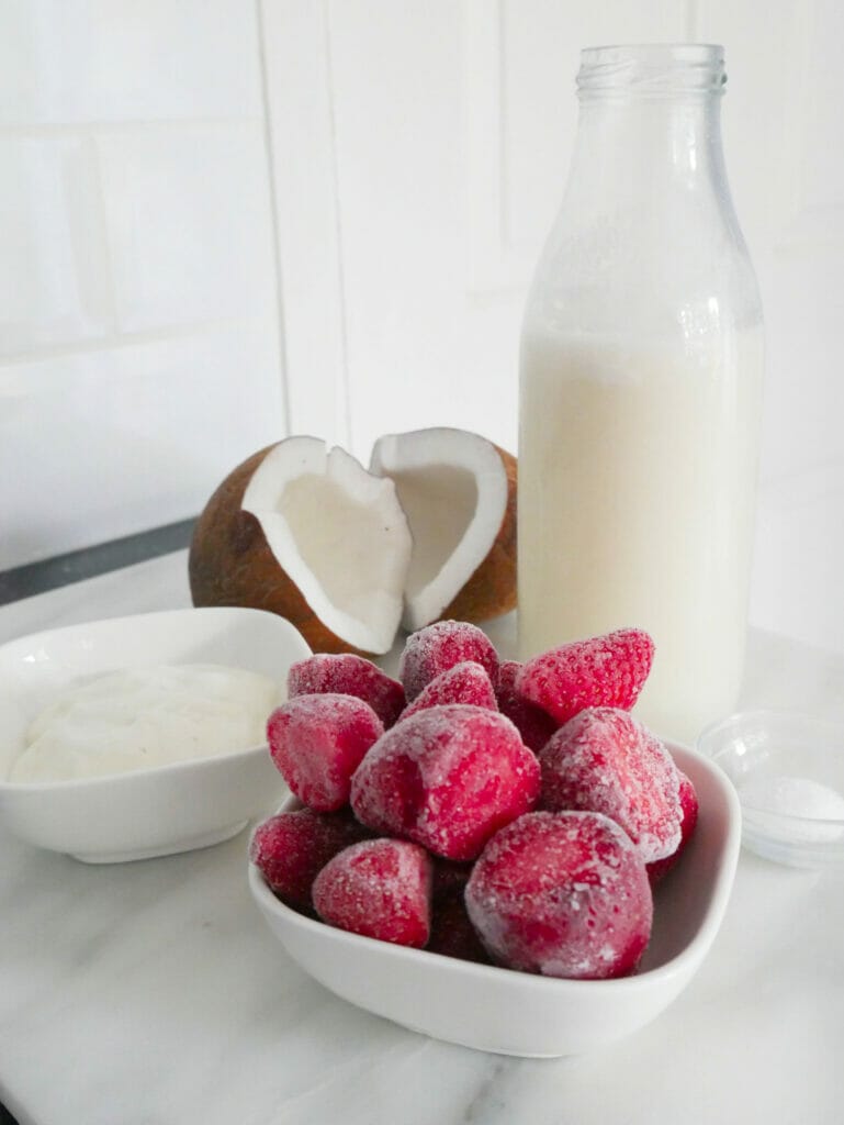 Coconut milk fruit smoothie ingredients